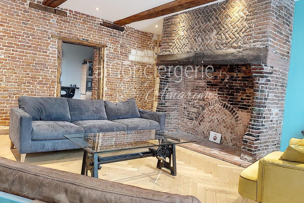 Aa13 - Le Victor Hugo - Sejour D'Exception Dans Un Appartement Historique Ault Bagian luar foto