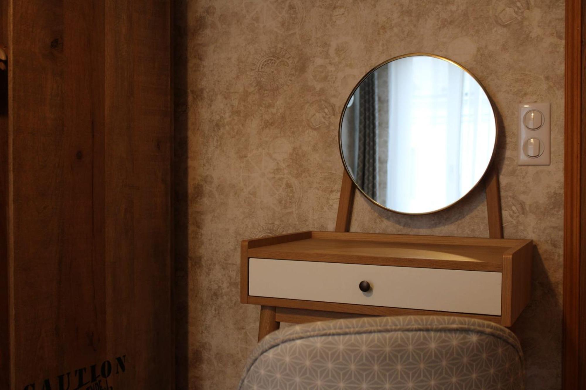 Aa13 - Le Victor Hugo - Sejour D'Exception Dans Un Appartement Historique Ault Bagian luar foto